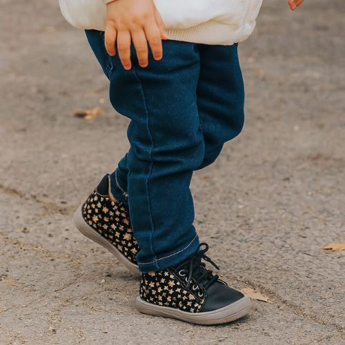 Bottine Noire et Dorée Étoiles Fille à Lacets